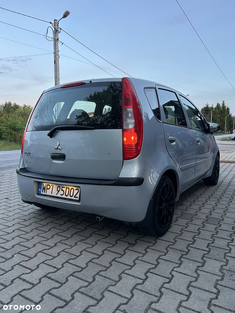 Mitsubishi Colt - 4