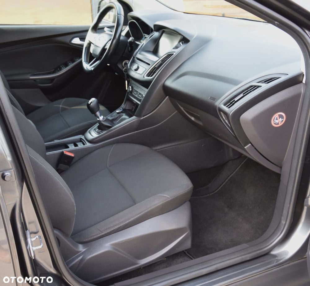 Ford Focus 1.5 TDCi Trend - 28