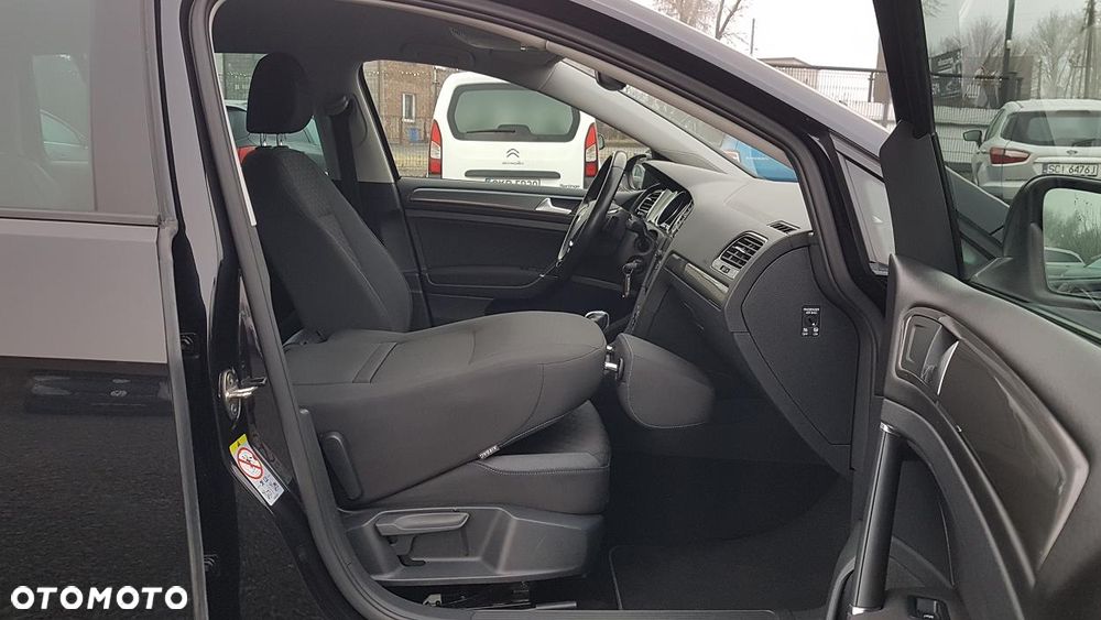 Volkswagen Golf 1.6 TDI SCR DSG Join - 28