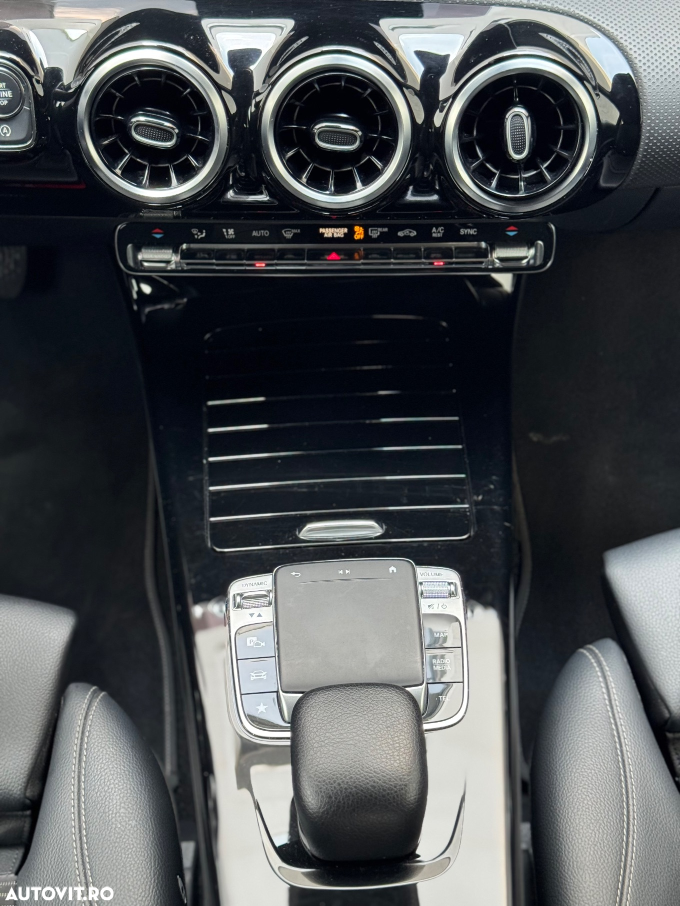 Mercedes-Benz CLA - 23
