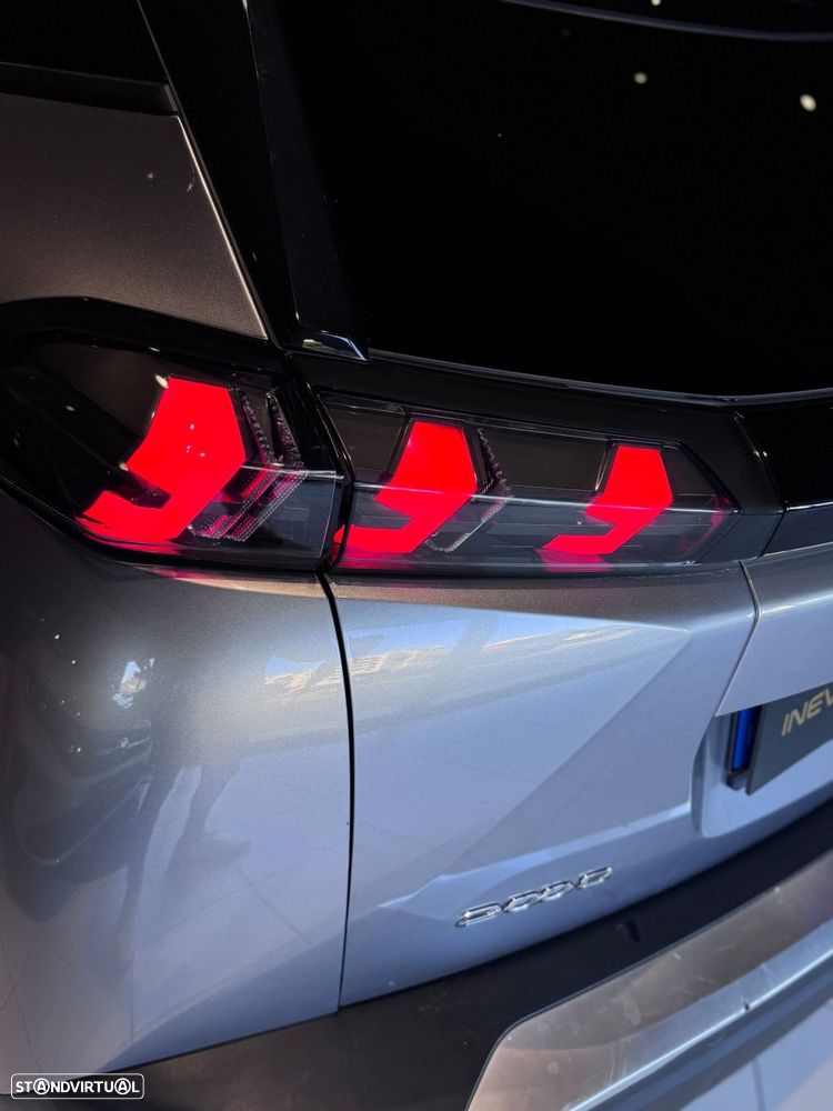 Peugeot 2008 1.2 PureTech Allure Pack - 9