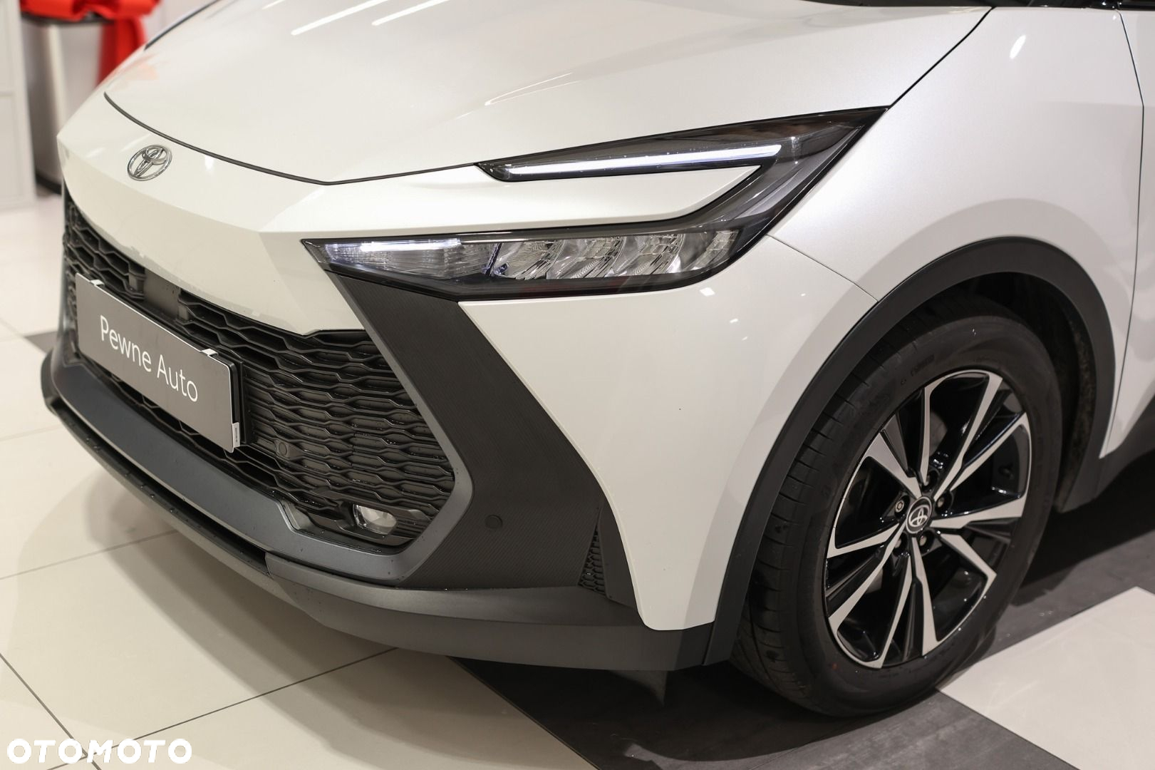 Toyota C-HR - 34
