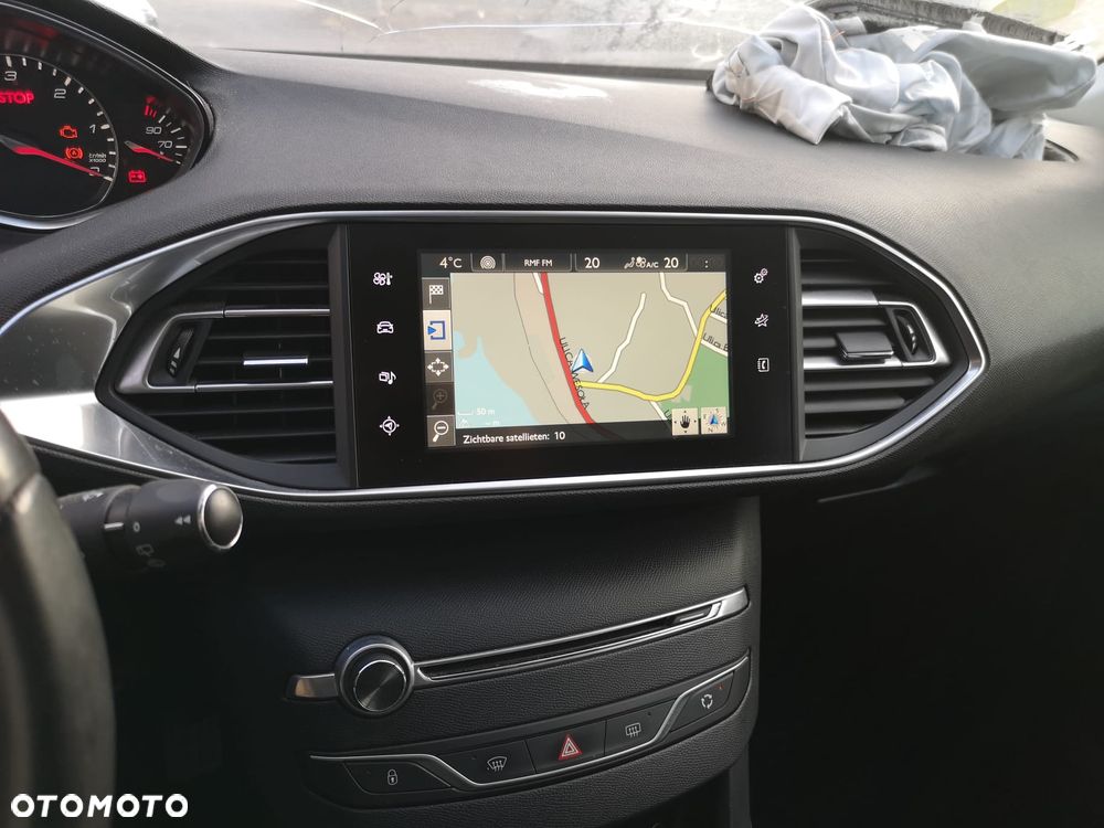 Peugeot 308 BlueHDi FAP 150 Stop & Start Allure - 13