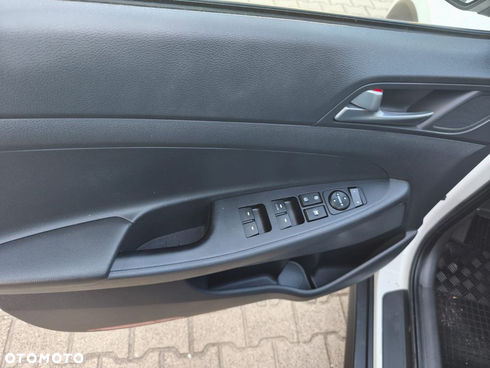 Hyundai Tucson 1.6 GDi 2WD Select - 10
