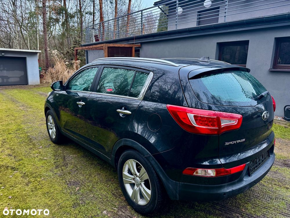 Kia Sportage 2.0 CRDI 4WD Dream-Team Edition - 4