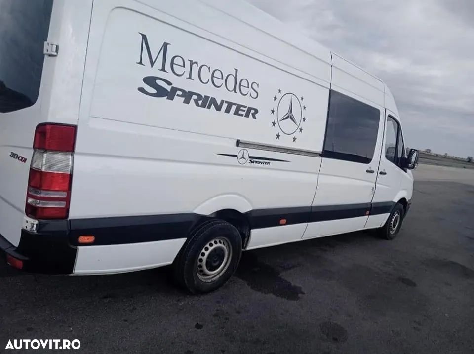 Mercedes-Benz Sprinter - 1