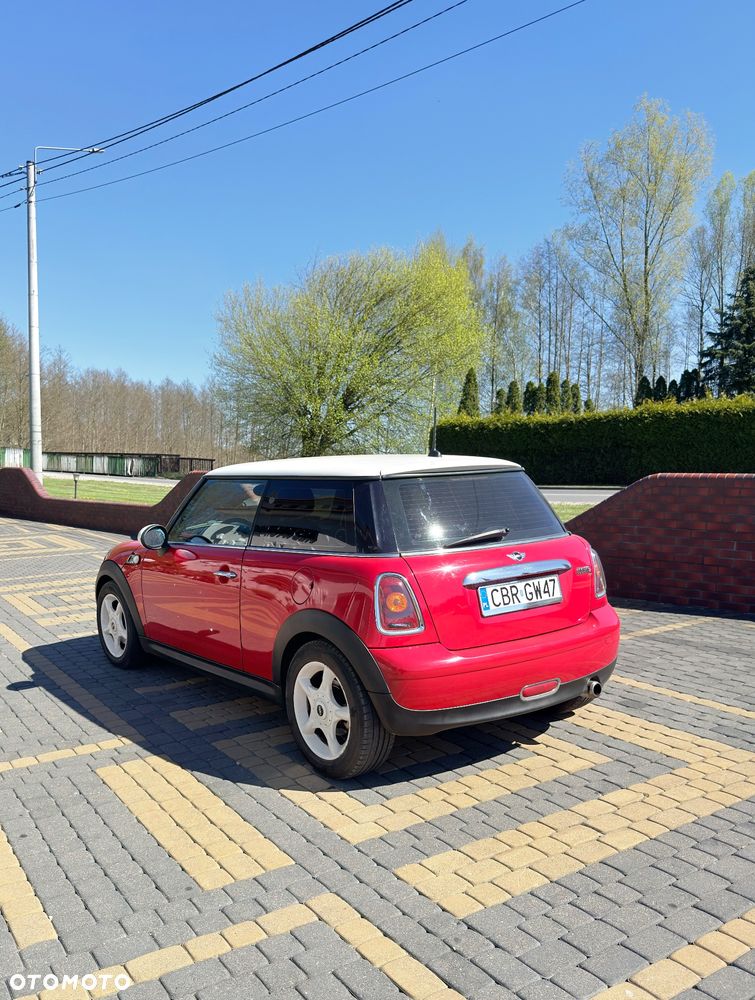 MINI Cooper Standard - 4