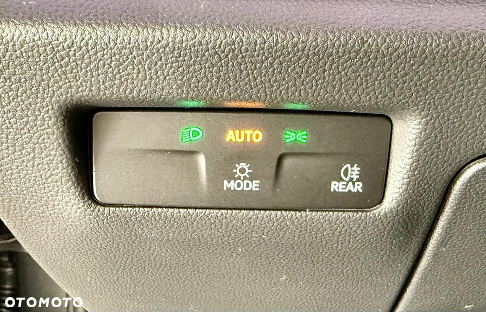 Volkswagen Passat - 28