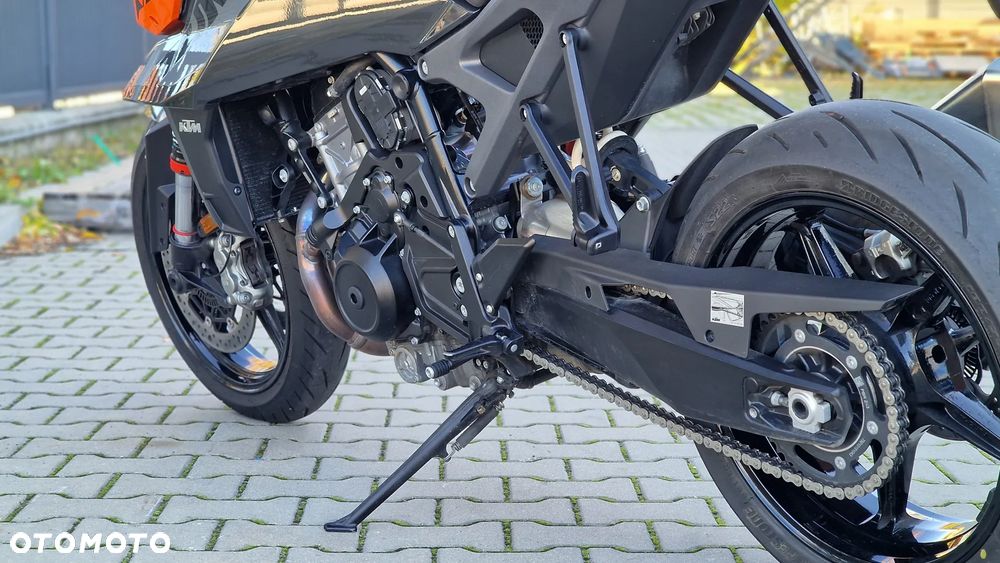 KTM Duke - 17