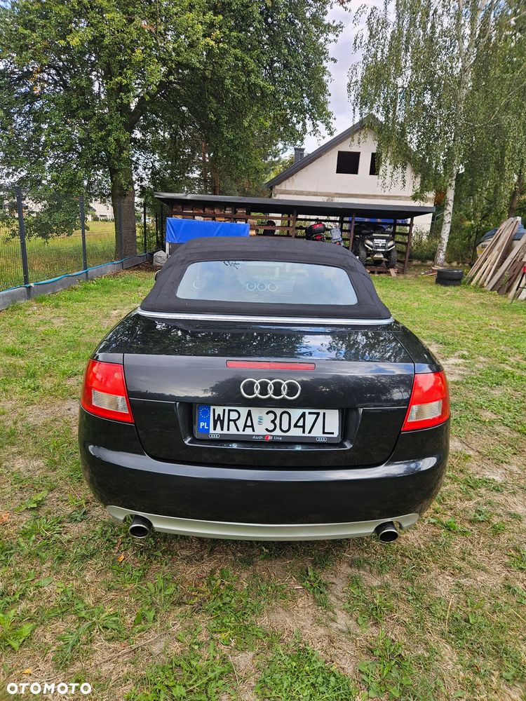 Audi A4 Cabrio 2.4 - 10