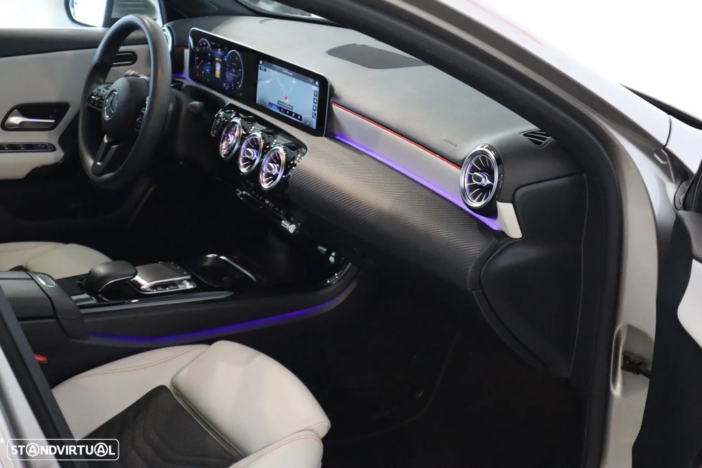 Mercedes-Benz A 180 Limousine d Progressive Aut. - 14