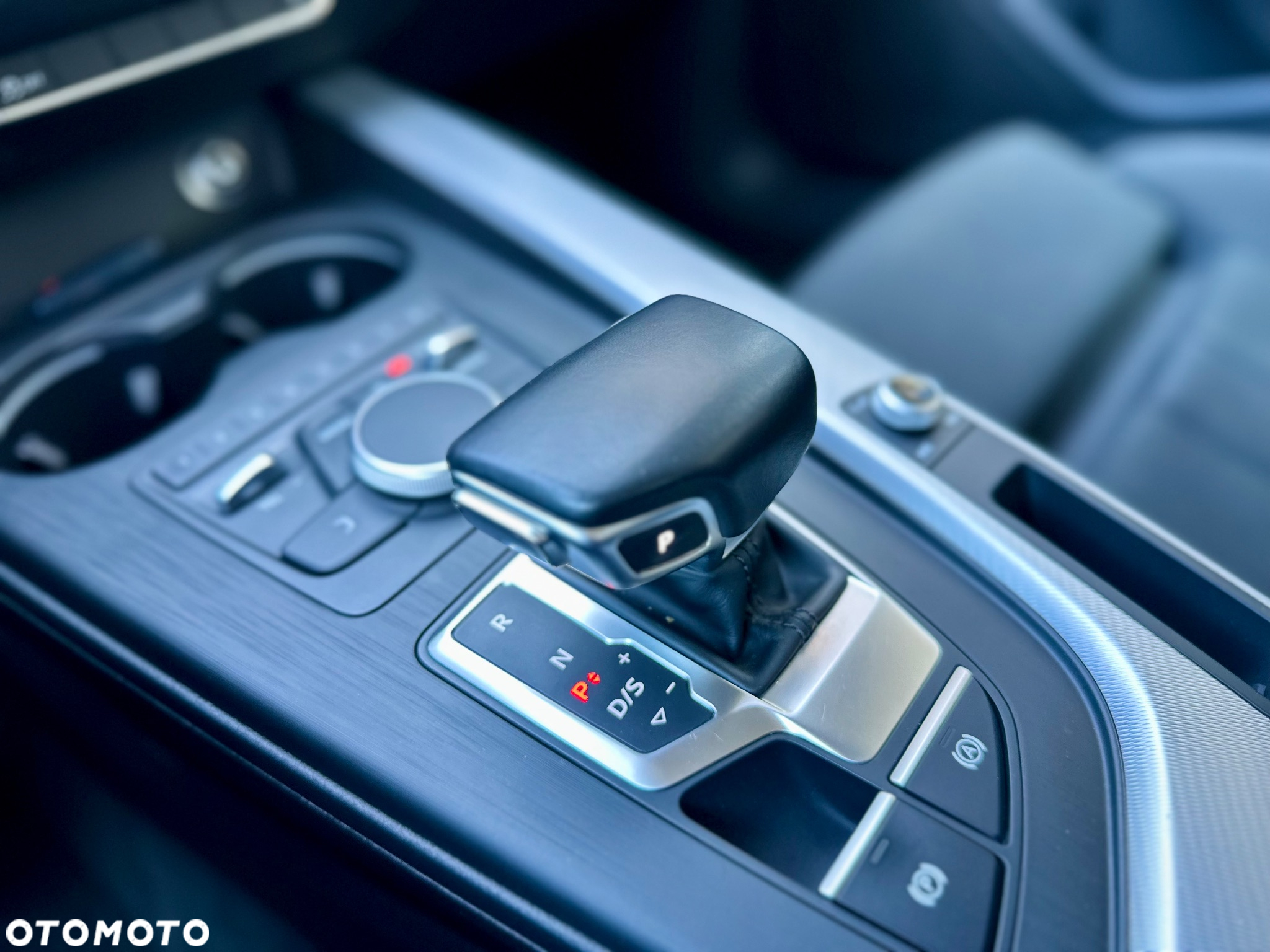 Audi A4 2.0 TDI Quattro Sport S tronic - 23