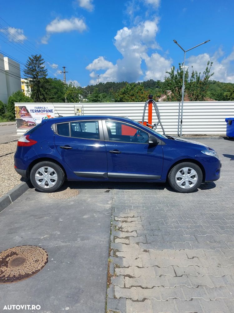 RENAULT Megane 2011 — imagine 2