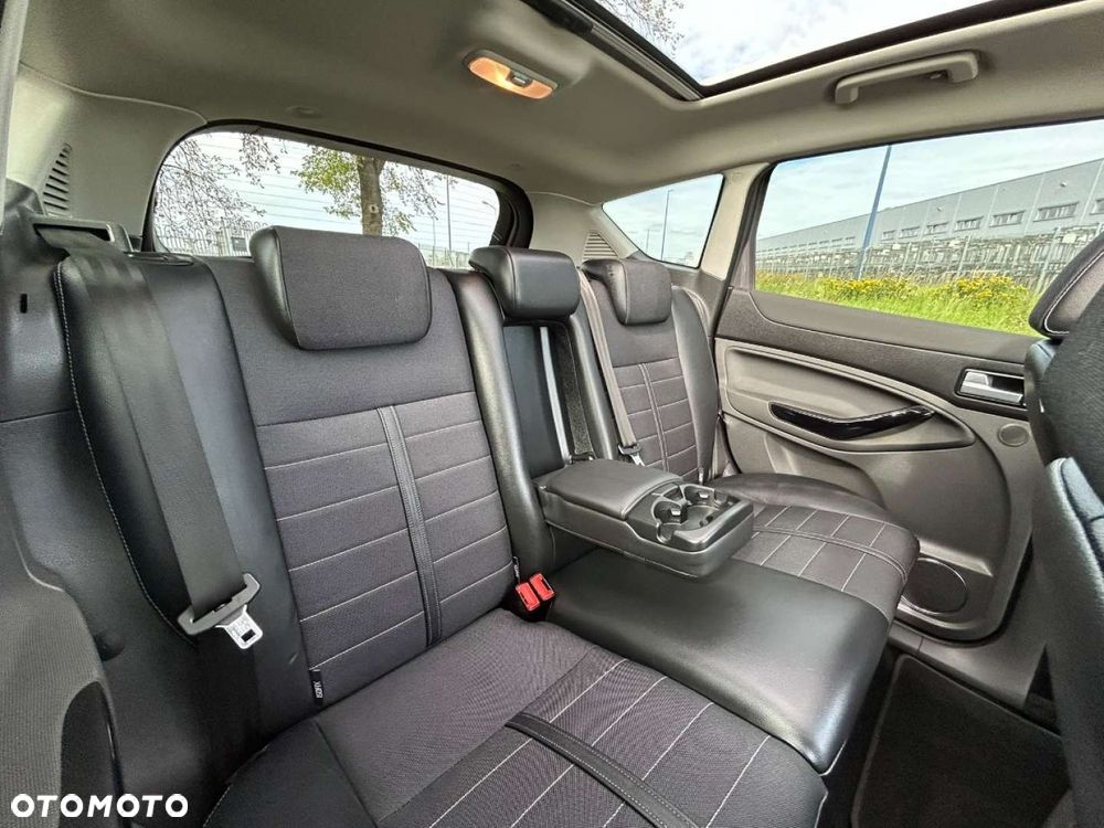 Ford Kuga - 6