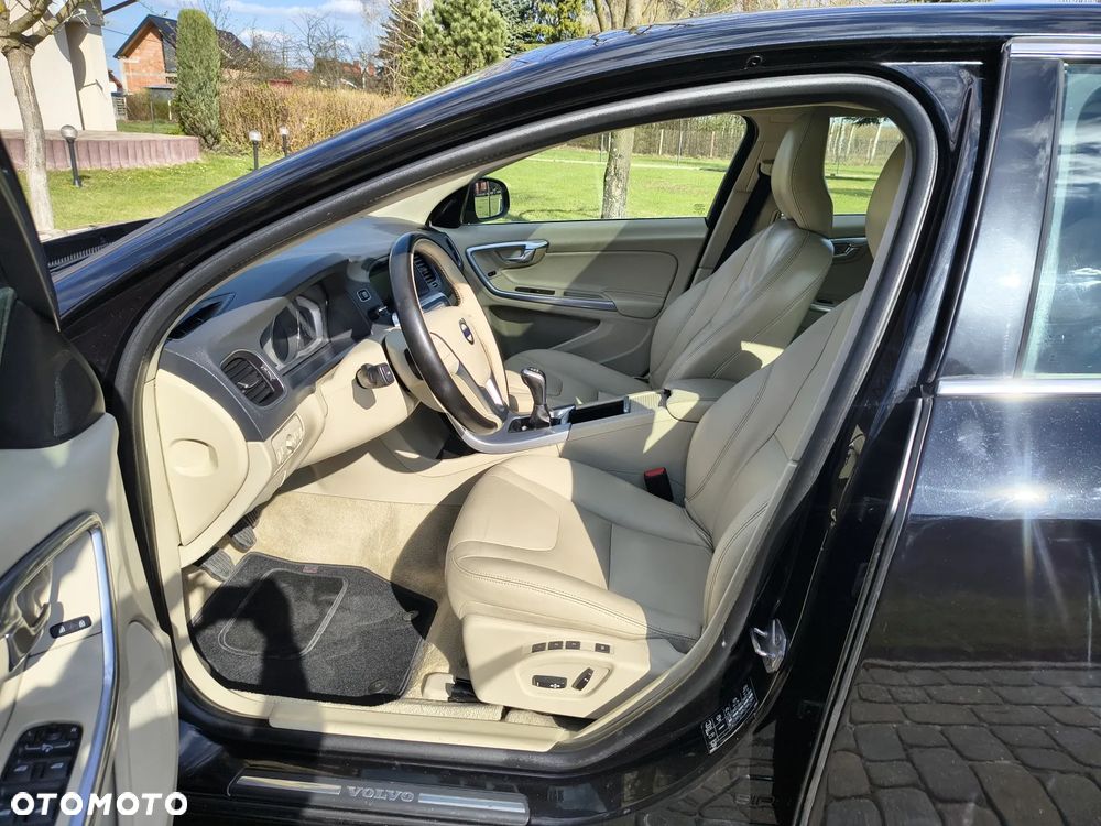 Volvo V60 D2 Kinetic - 10