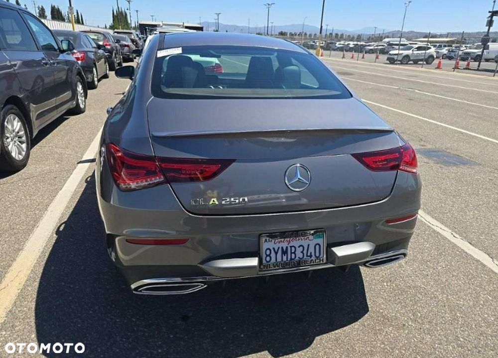 Mercedes-Benz CLA 250 4Matic 8G-DCT Edition AMG Line - 5
