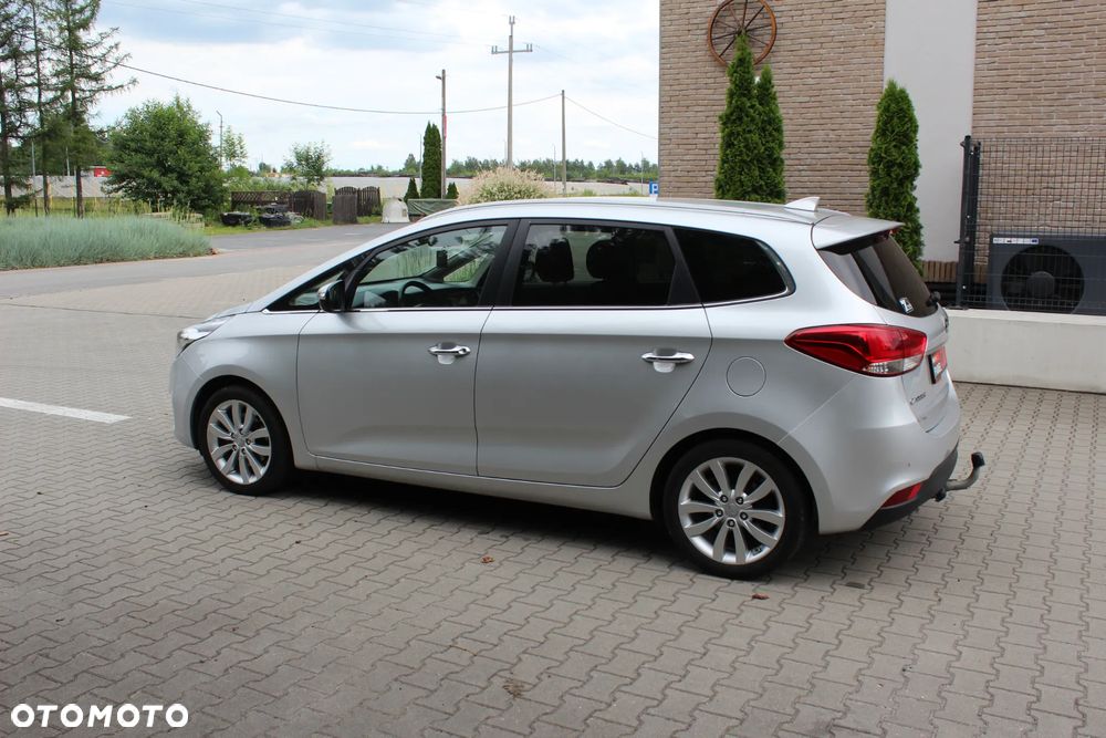 Kia Carens 1.7 CRDi 115 Dream-Team Edition - 10