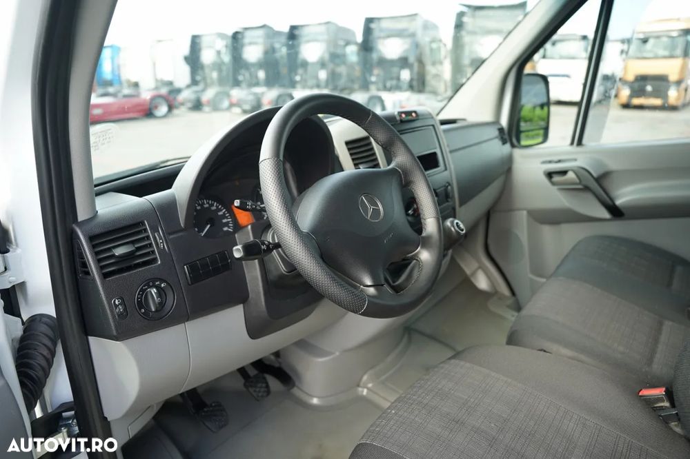 Mercedes-Benz / SPRINTER 310 CDI / CARTER CU 7 LOCURI / MANUALĂ / TABLĂ AUTO / PANEL - 21