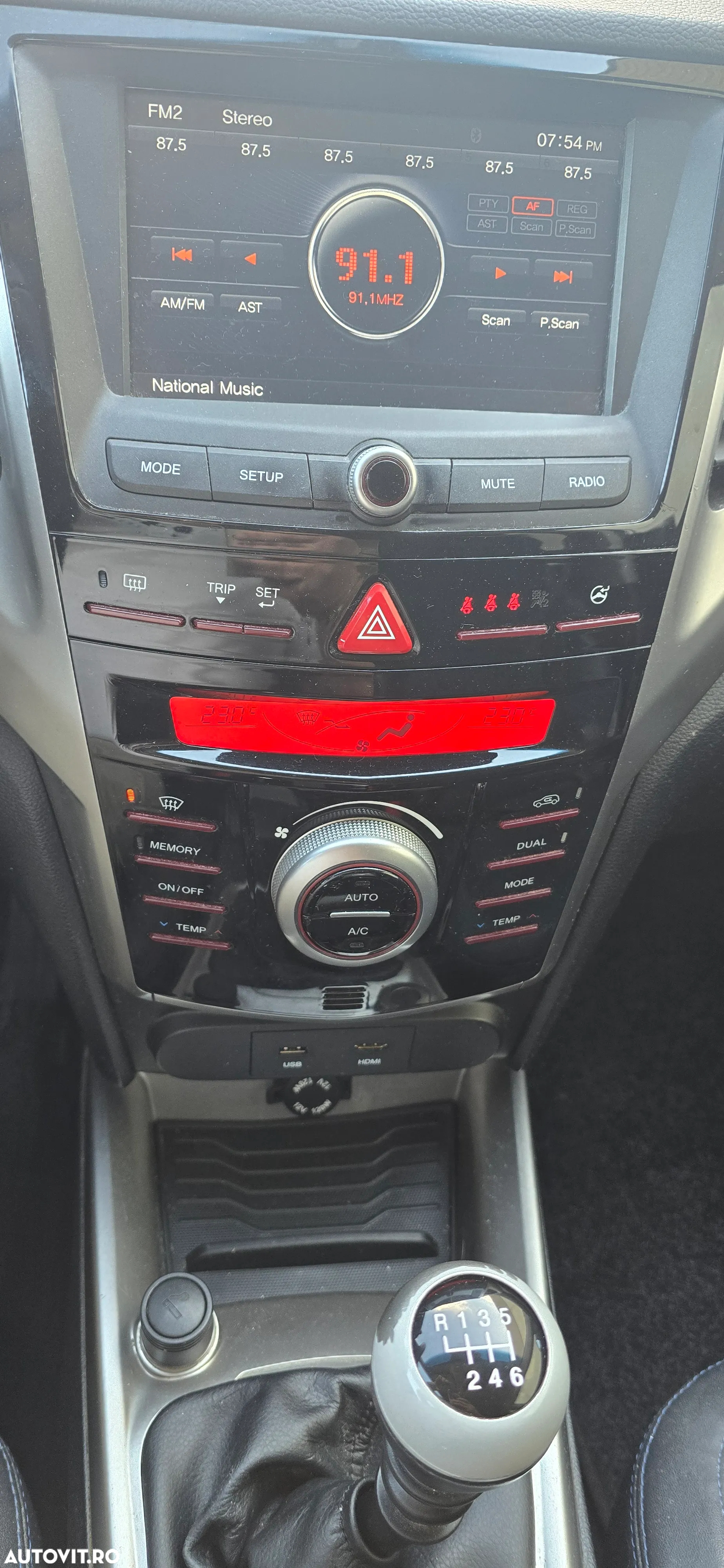 SsangYong Tivoli 1.6l e-XDI STD - 12