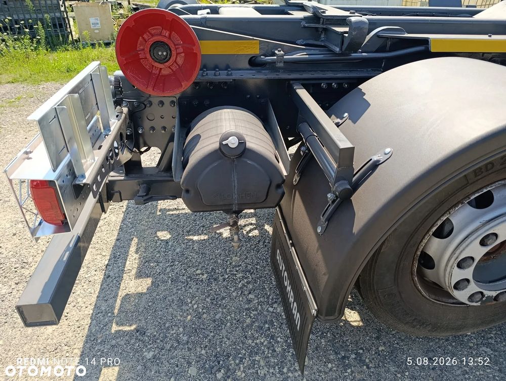 DAF hakowiec MULTILIFT żuraw HIAB - 30
