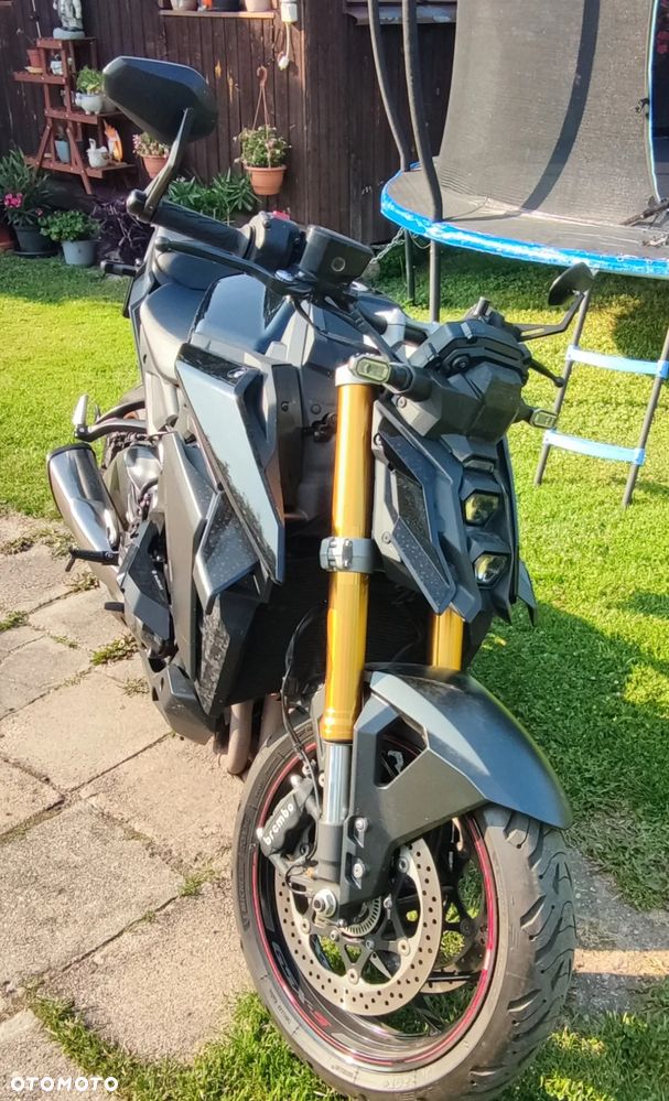 Suzuki GSX 1000 - 2