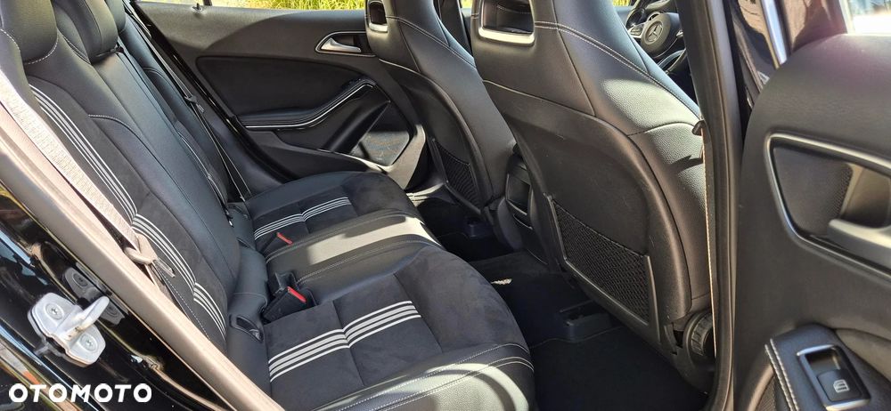 Mercedes-Benz GLA 180 7G-DCT AMG Line - 5