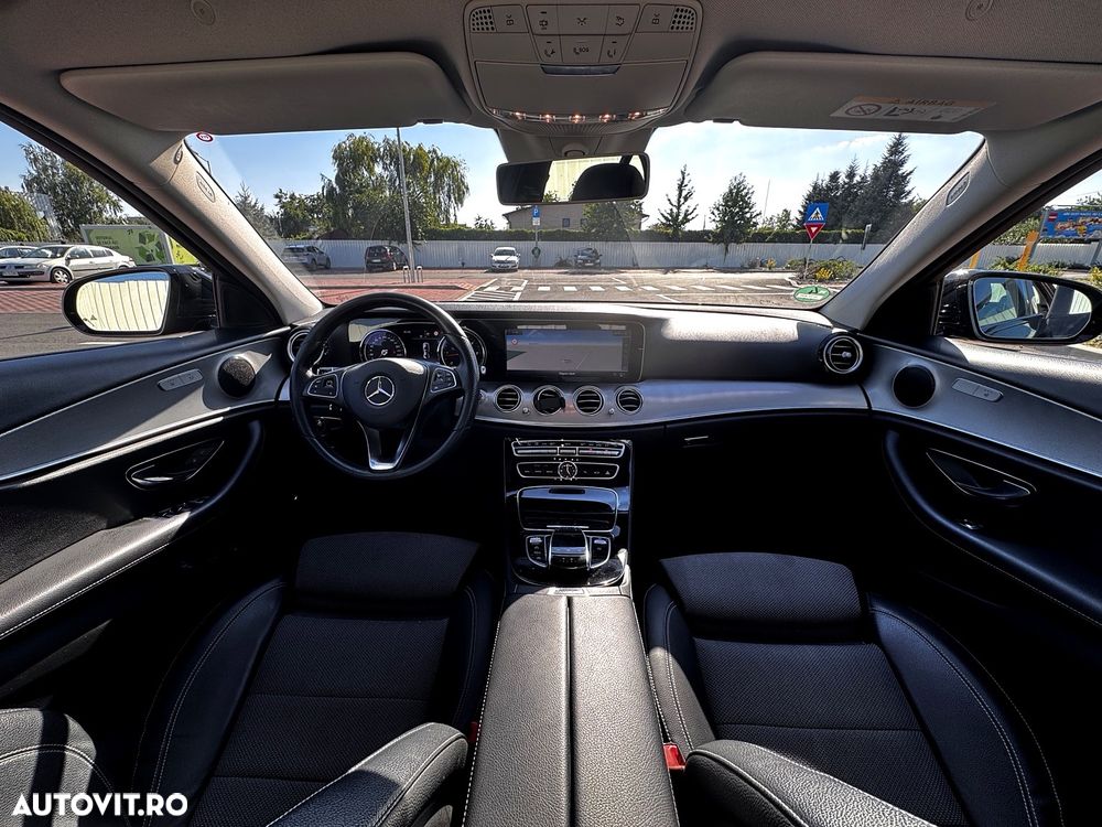 Mercedes-Benz E 220 d Aut. - 3