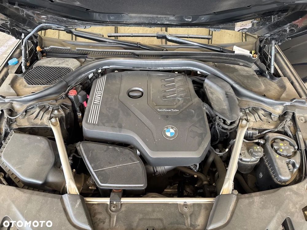 BMW Seria 5 530i M Sport Edition - 10