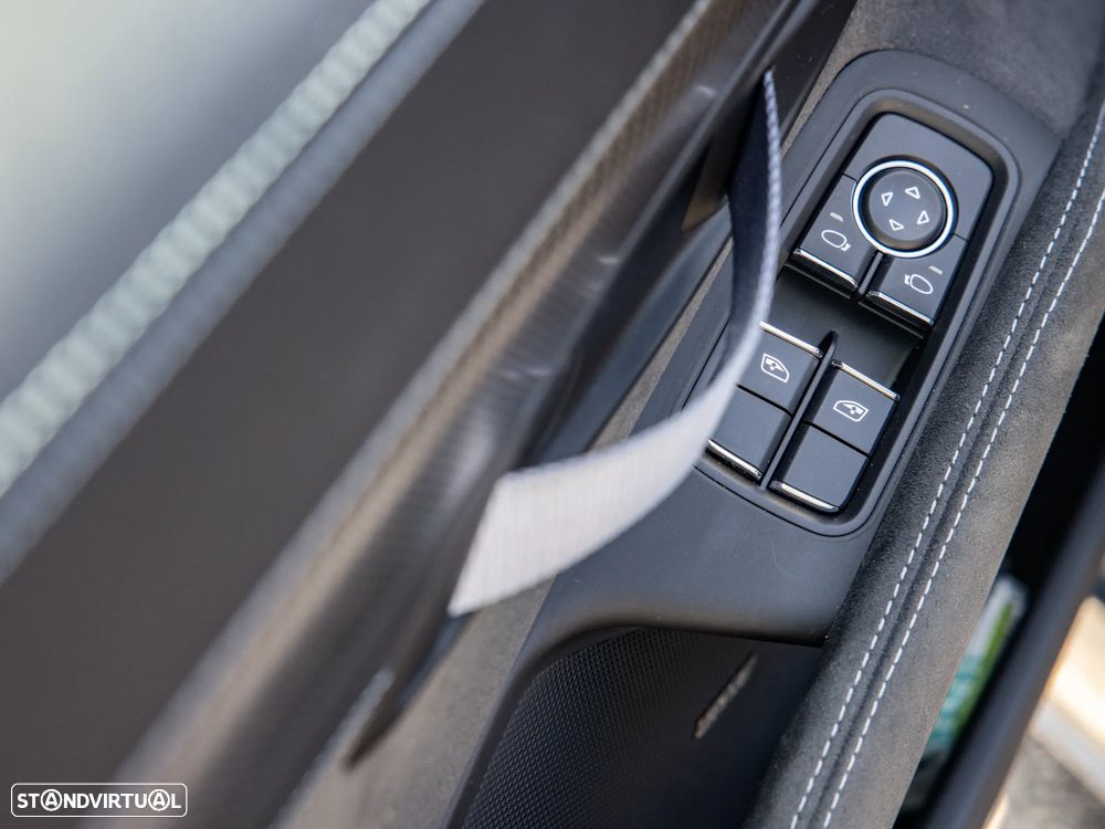 Porsche 718 Spyder - 56