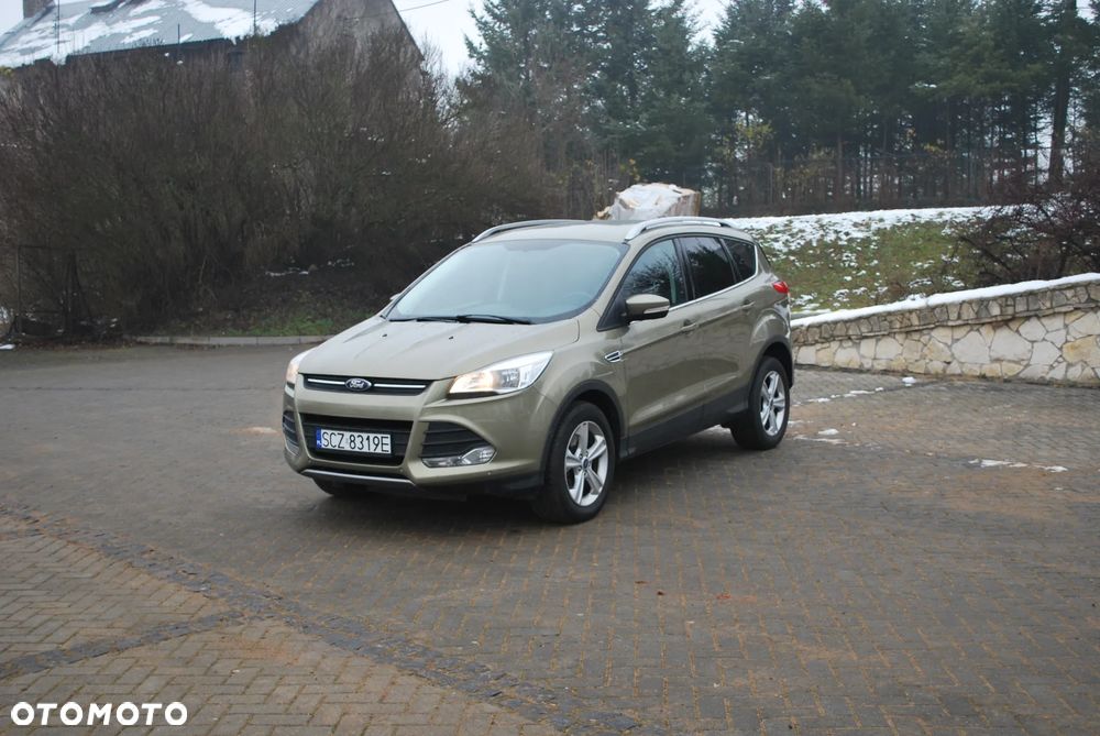 Ford Kuga 2.0 TDCi 2x4 Titanium - 17