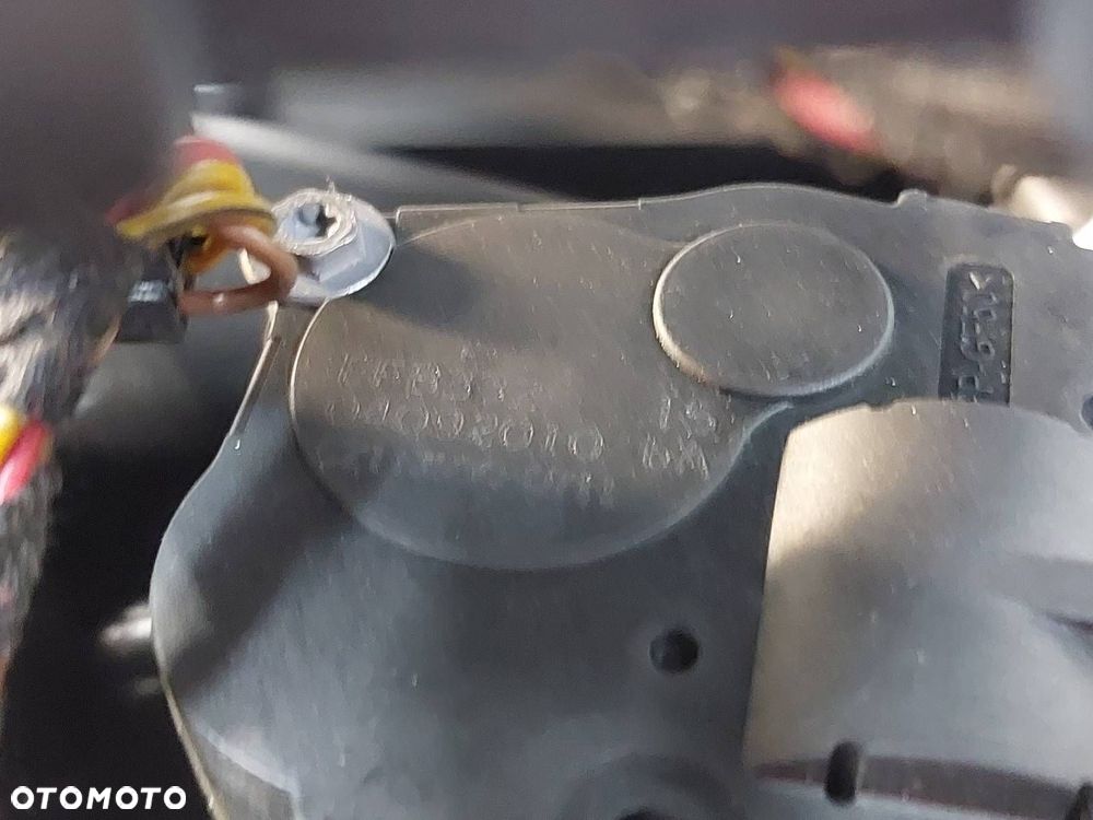 OBUDOWA NAGRZEWNICY BMW E90 E91 9221806 113930-0711 9194595 - 7