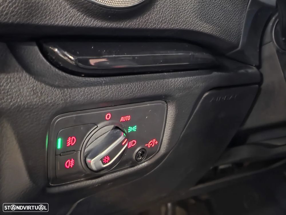 Audi A3 Sportback 2.0 TDI quattro S-line S tronic - 38