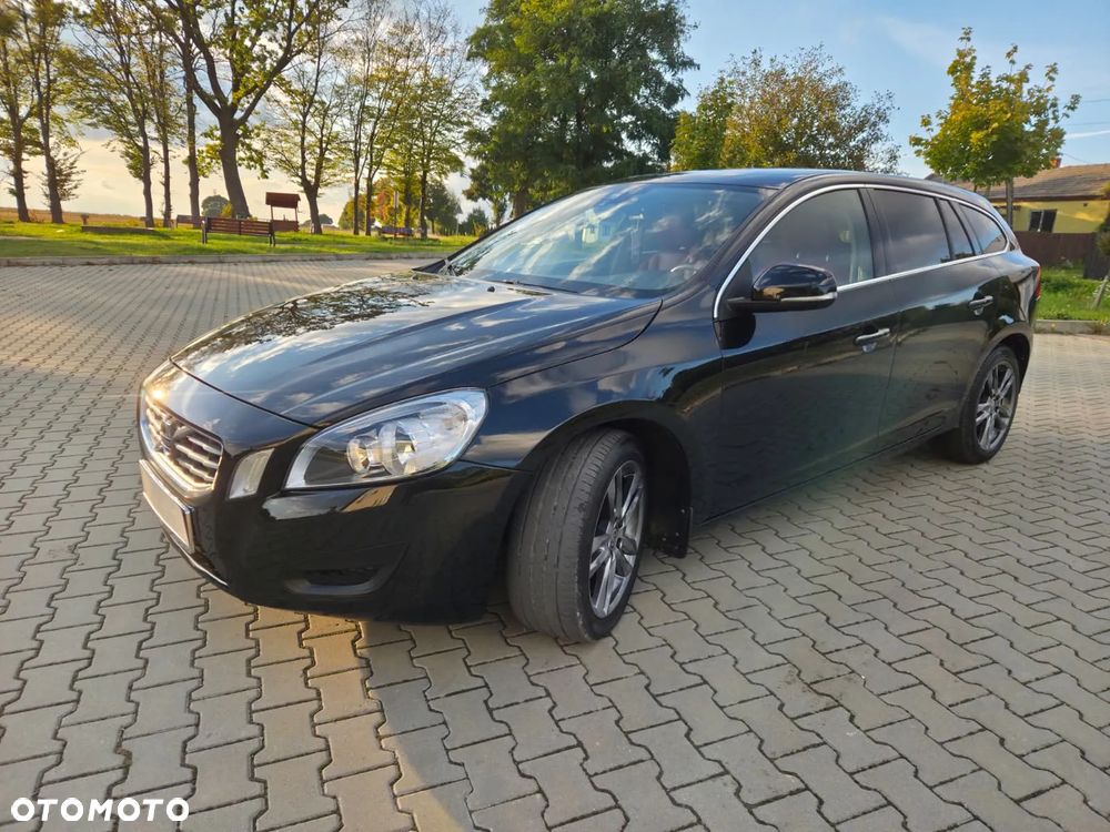 Volvo V60 D3 Geartronic Momentum - 12