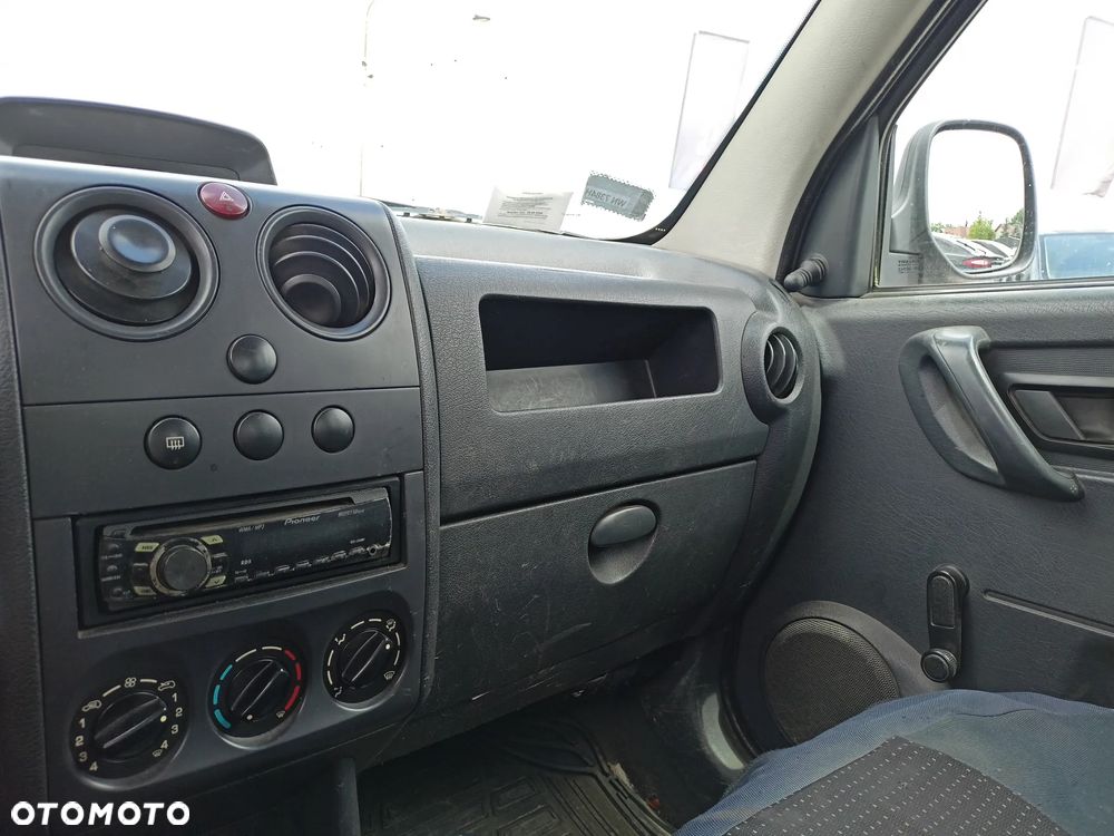 Citroën Berlingo - 12