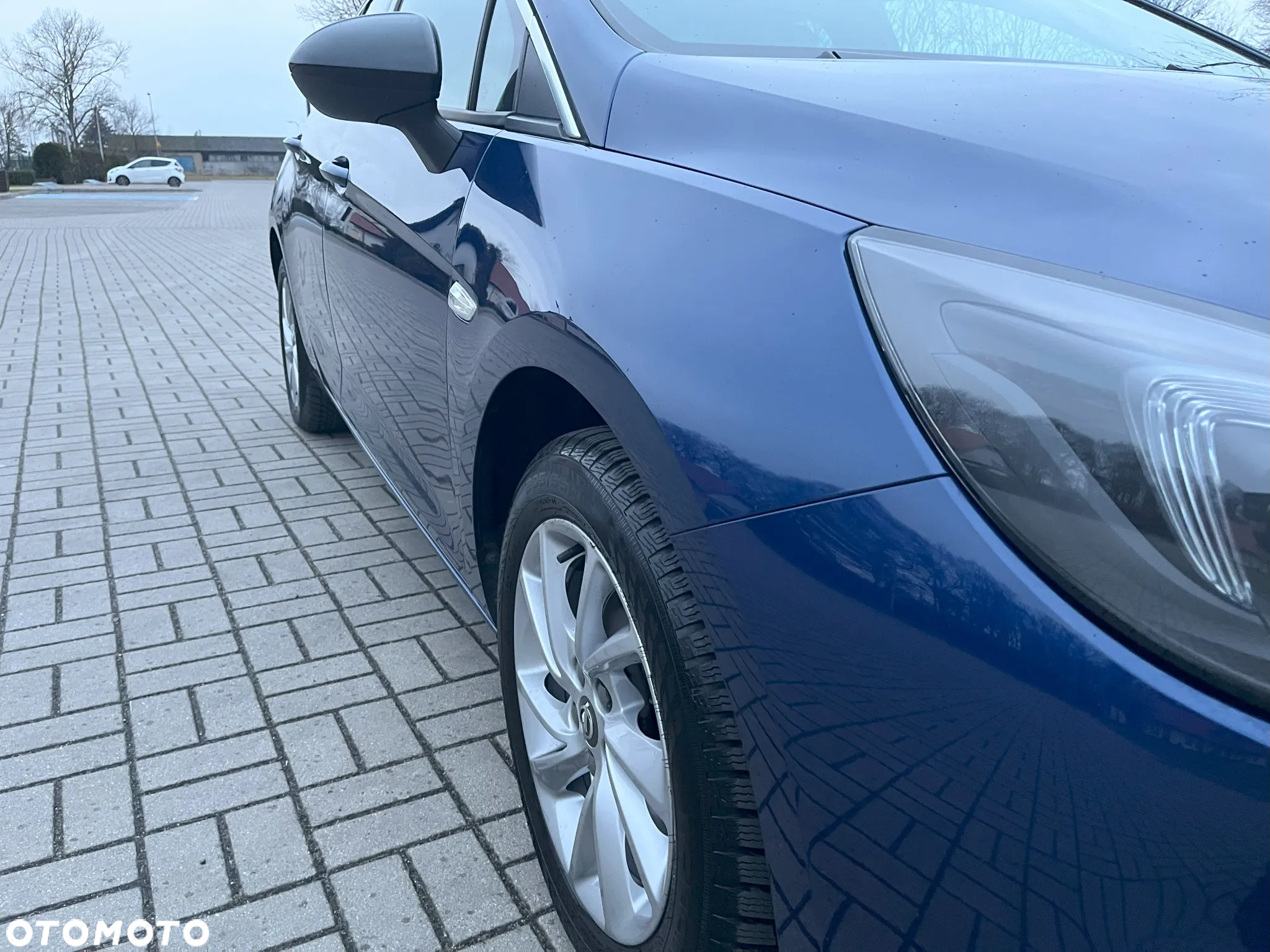 Opel Astra V 1.2 T Elegance S&S - 8