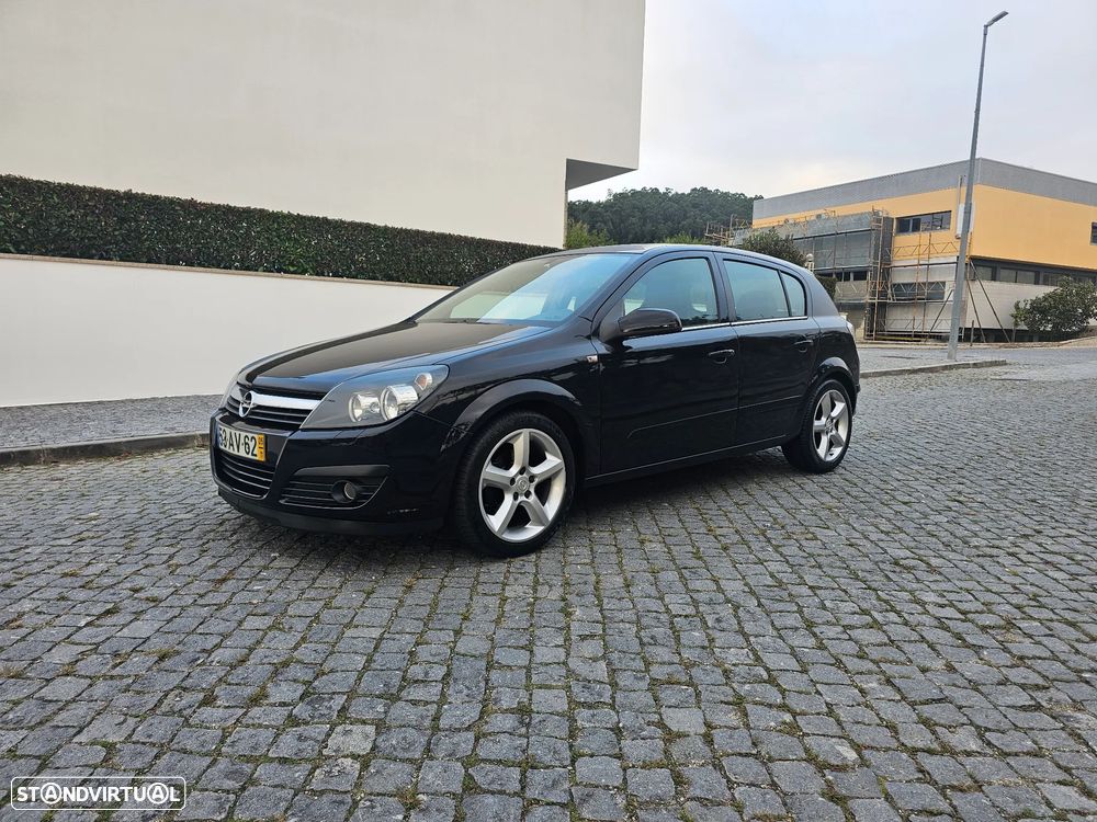 Opel Astra 1.7 CDTi Cosmo M6 - 1