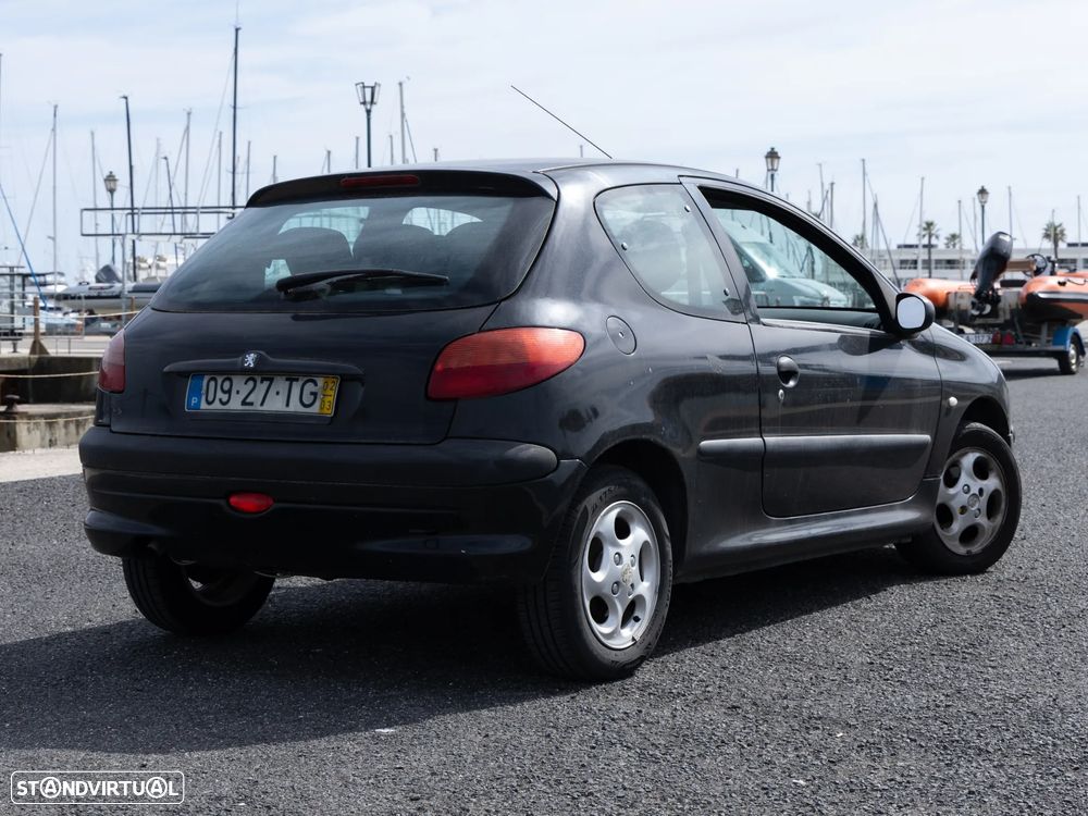Peugeot 206 1.1 XT - 6