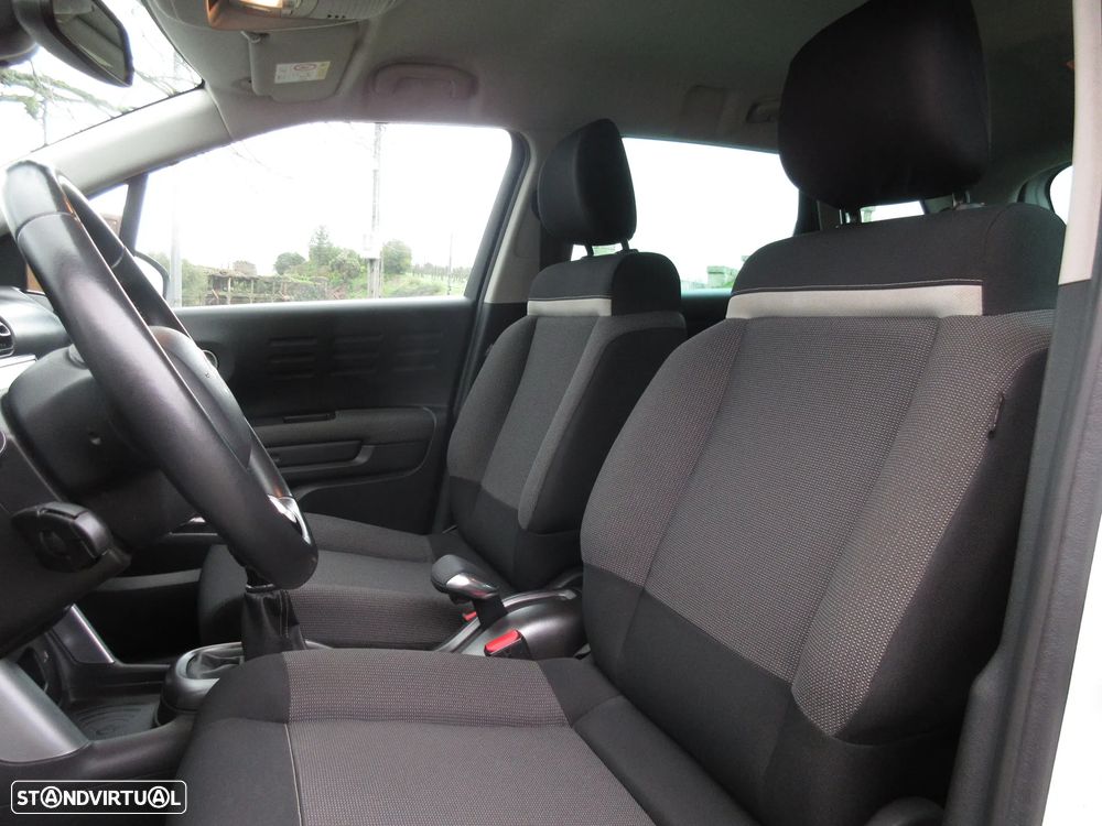 Citroën C3 Aircross 1.2 PureTech Shine - 19