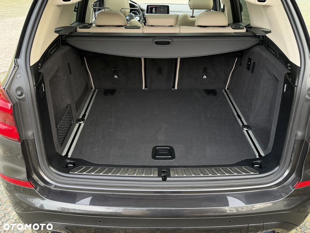 BMW X3 - 32