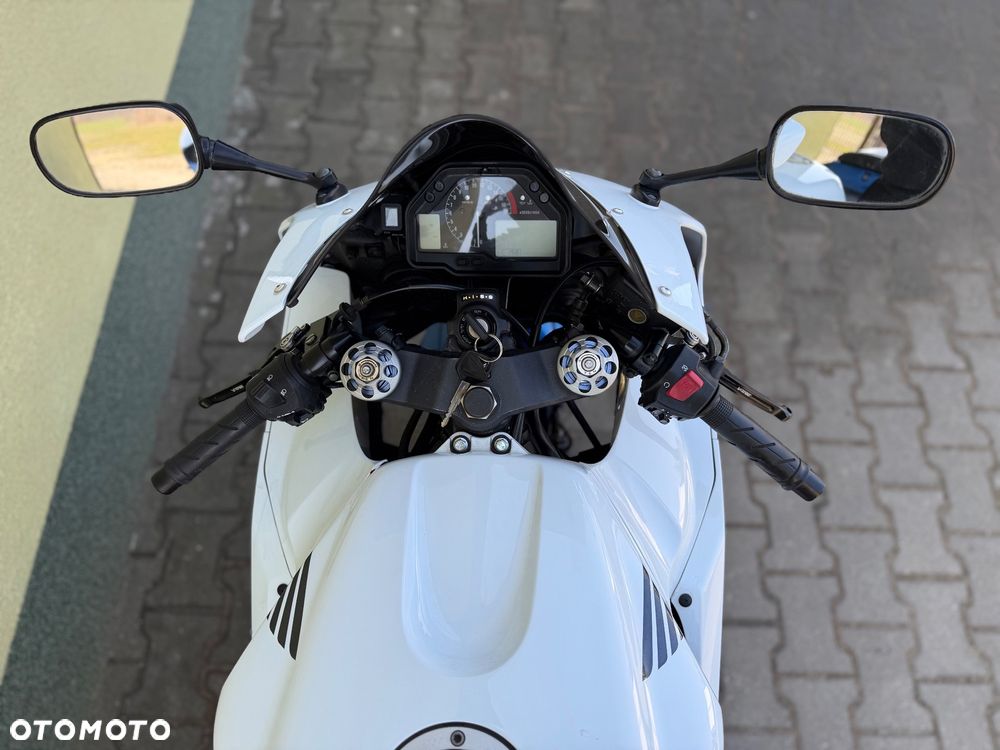 Honda CBR - 17