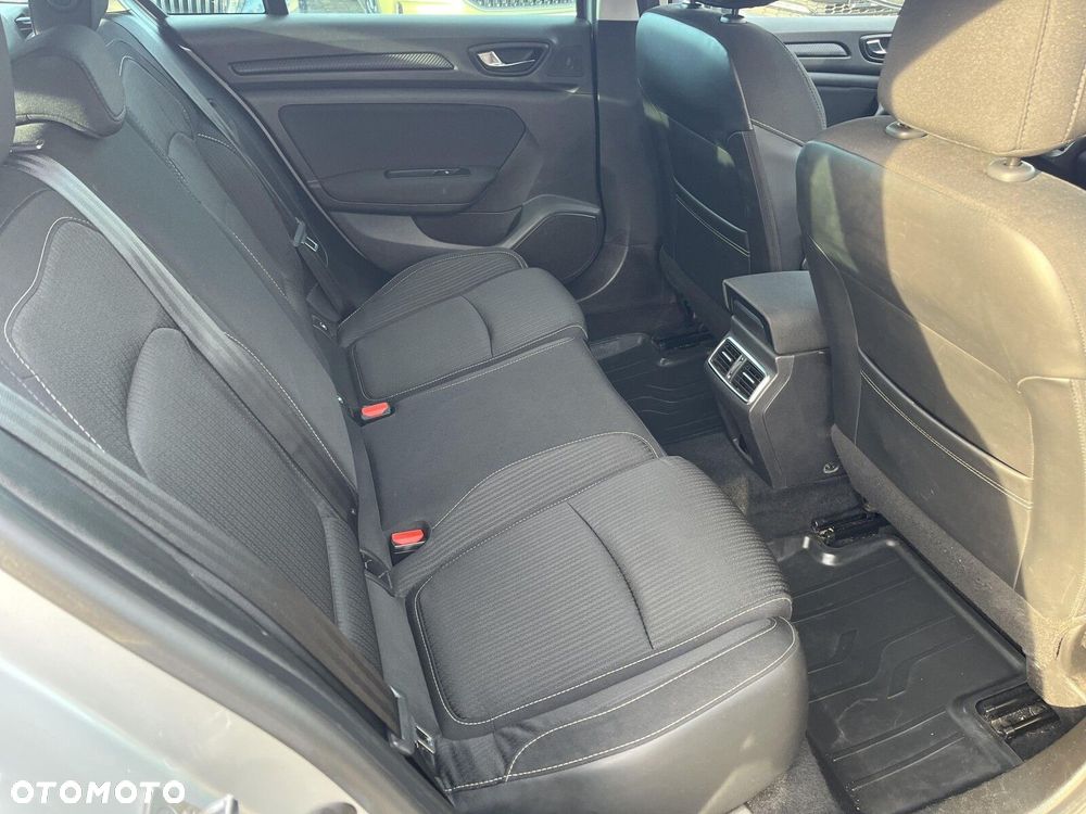 Renault Megane 1.6 dCi Bose - 11