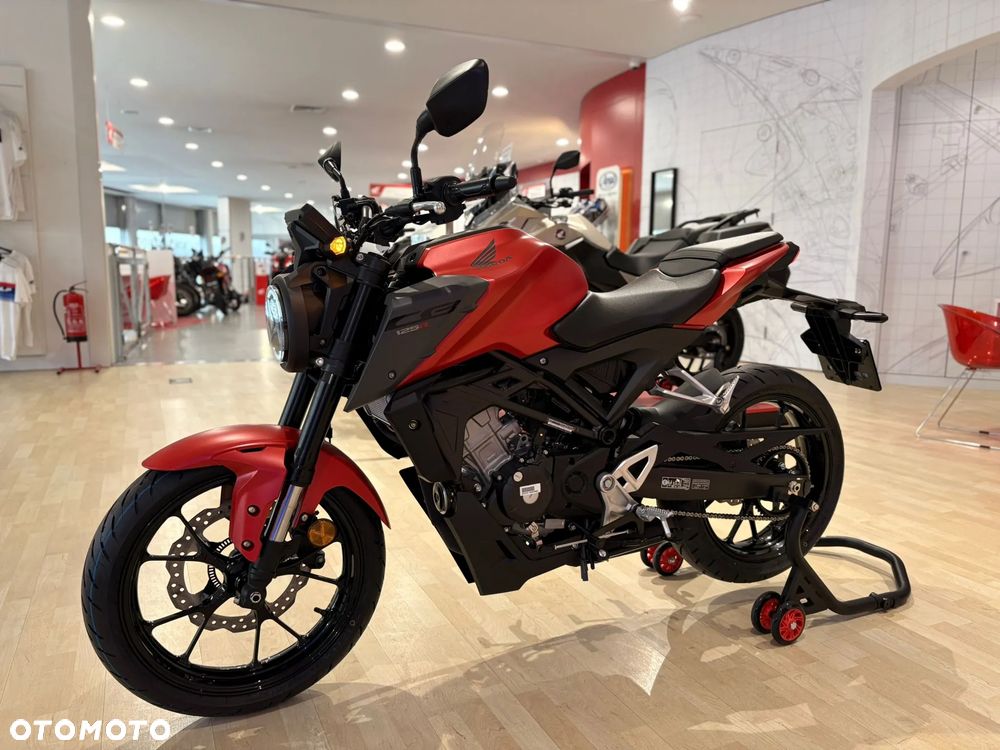 Honda CB - 8