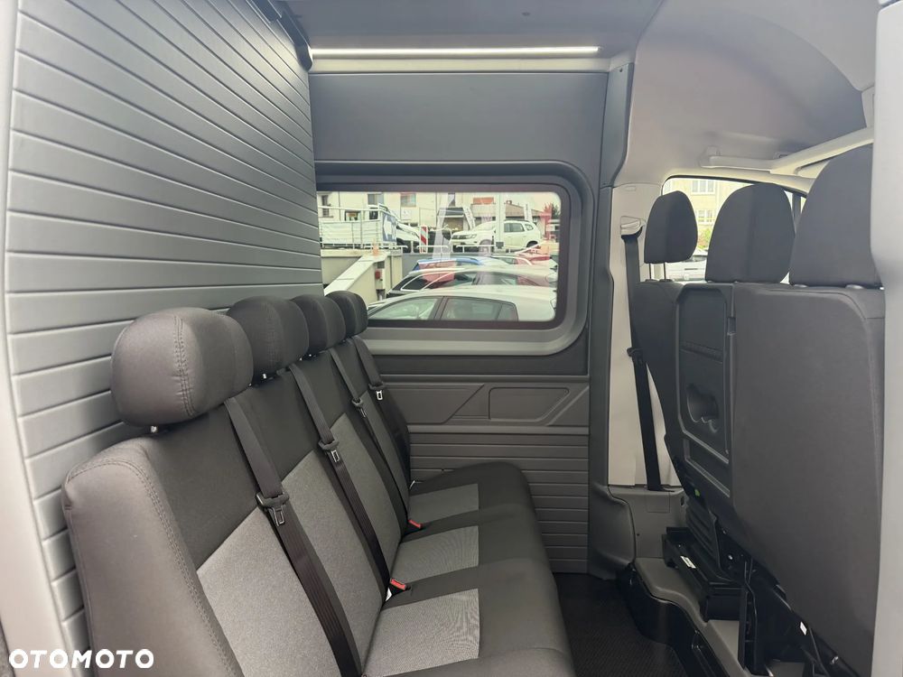 Volkswagen Crafter - 11