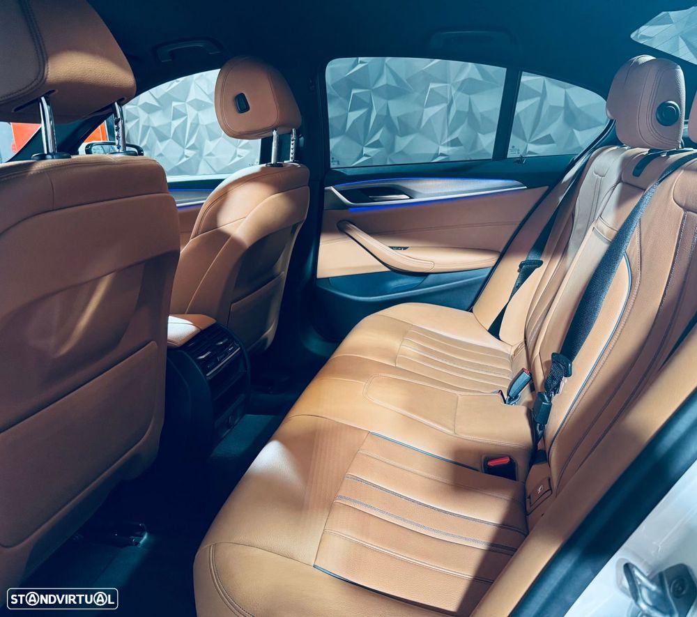 BMW 530 e iPerformance Pack M - 30