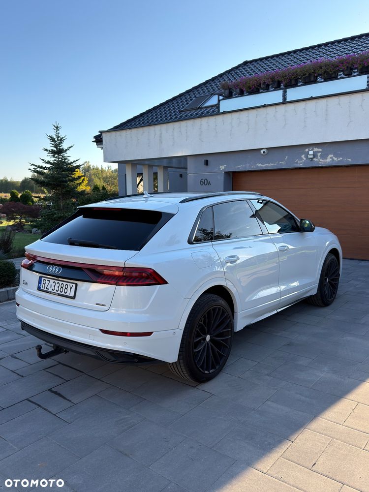Audi Q8 55 TFSI quattro tiptronic - 5