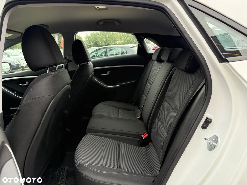 Hyundai i30 1.6 CRDI Select - 30