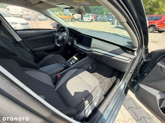 Skoda Octavia 2.0 TDI SCR Ambition DSG - 9