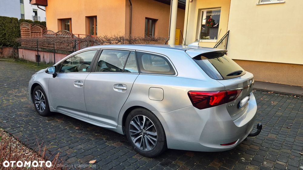 Toyota Avensis 2.0 D-4D Active Business - 3