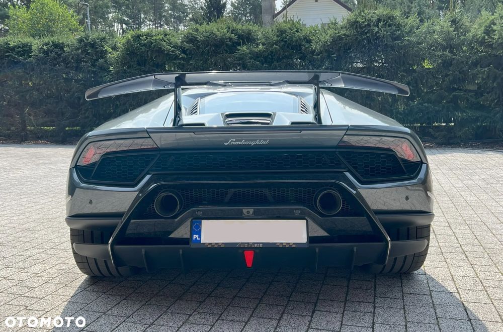 Lamborghini Huracan Performante - 10