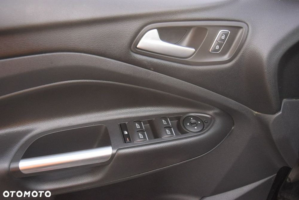 Ford Kuga 2.0 TDCi 4x4 Individual - 33